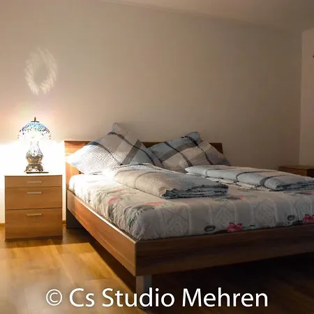 2 Guest house *